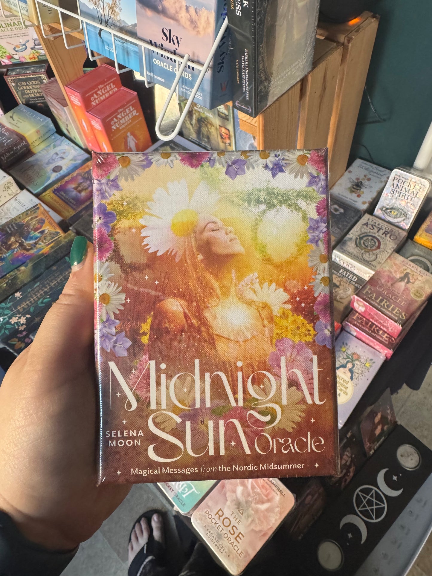 Midnight Sun Oracle : Magical Messages from the Nordic Midsummer by Selena Moon