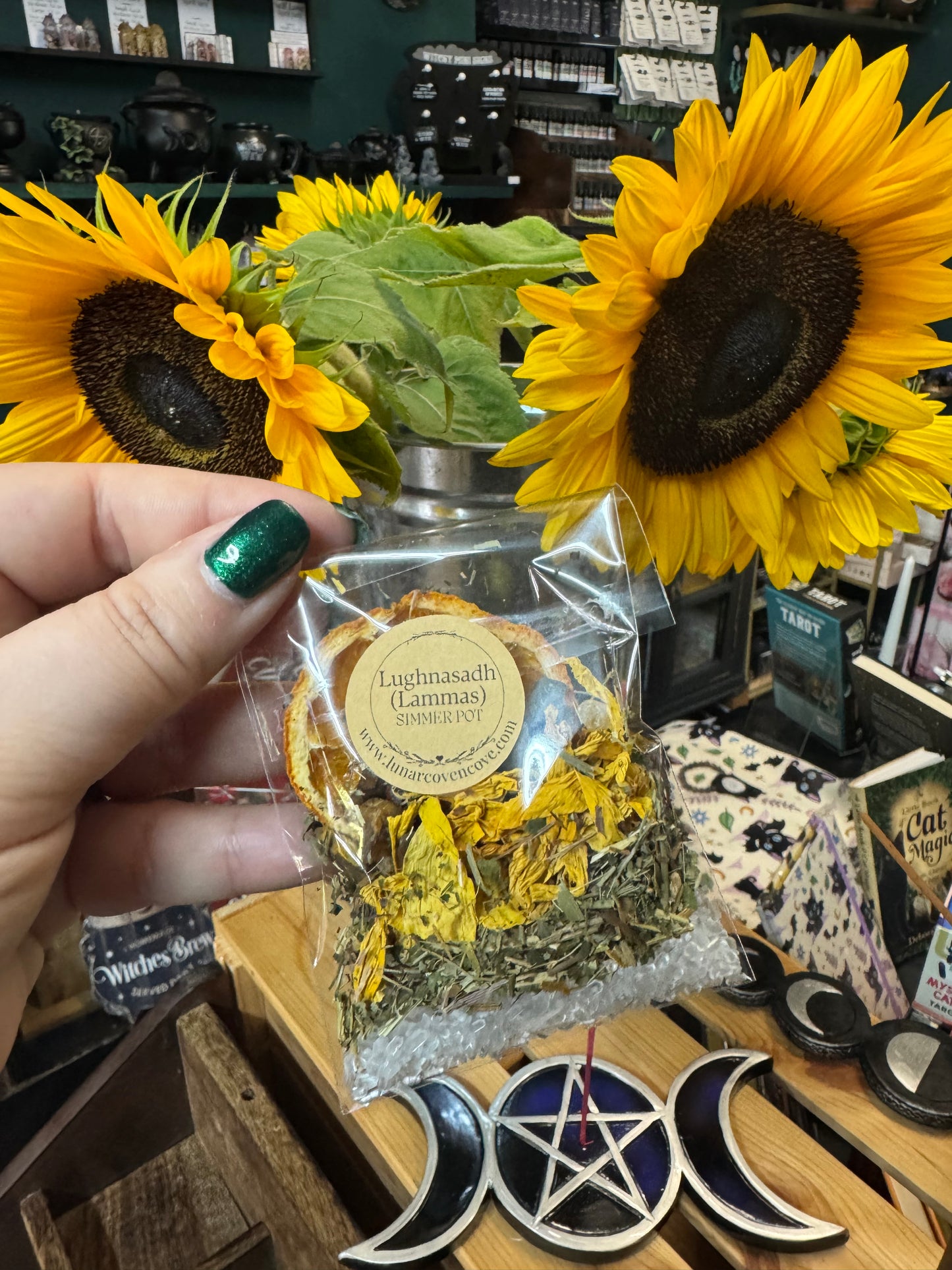 Lughnasadh / Lammas Sabbat Box and single items such as Spell Blend, Anointing Oil and Simmer Pot