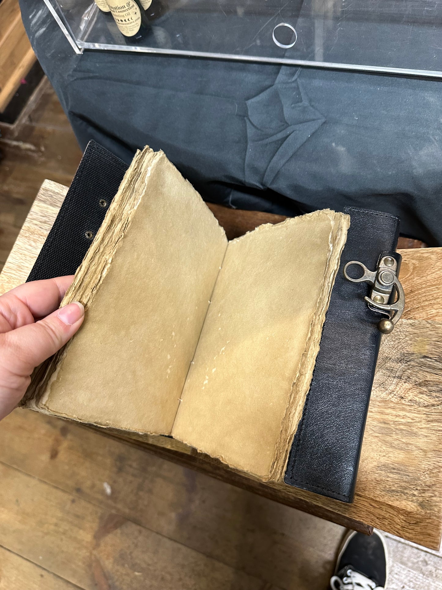 Book of Shadows : Leather Journal